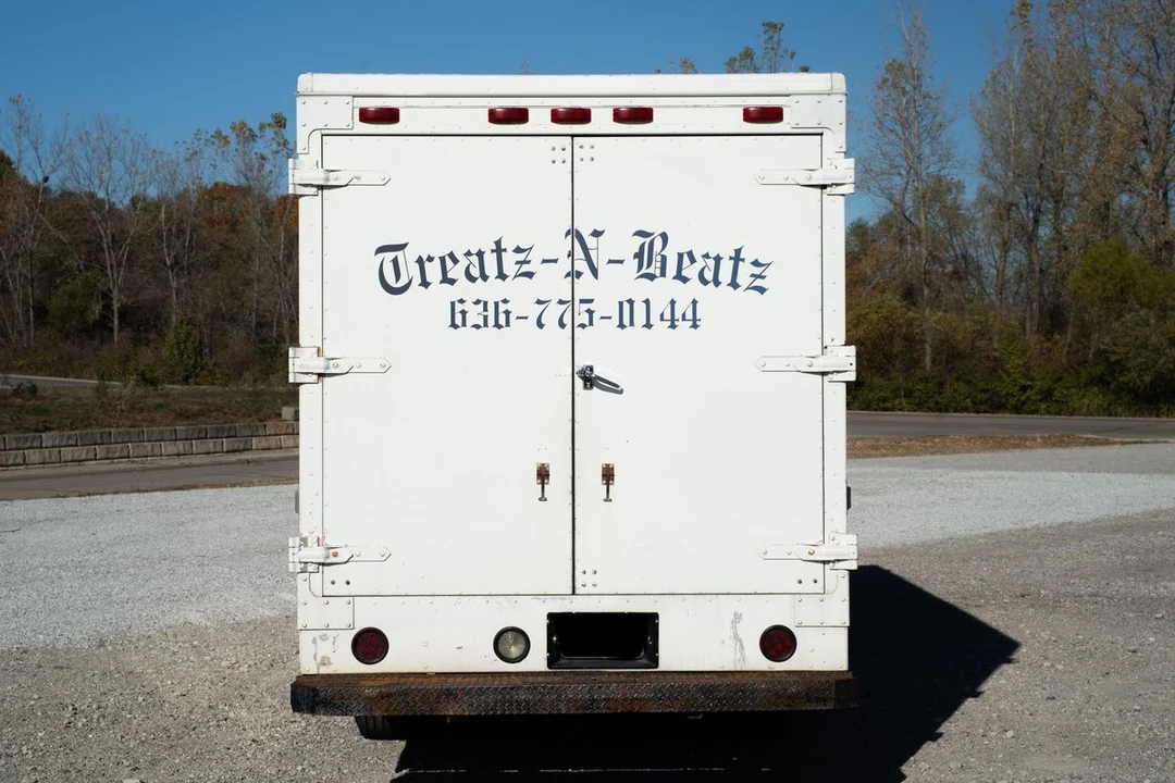 1991 GMC G-series Van - Image 8 of 12