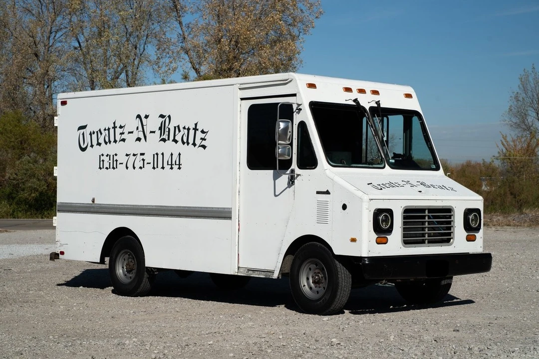 1991 GMC G-series Van - Image 5 of 12