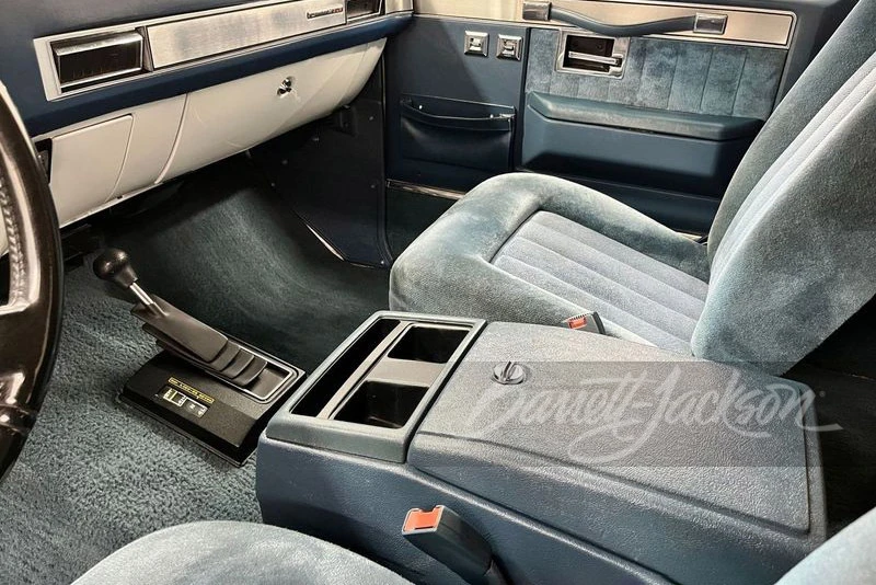 1991 GMC Jimmy 2nd Gen - Image 14 of 31