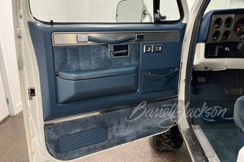 1991 GMC Jimmy 2nd Gen - Image 15 of 31