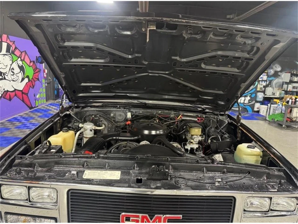 1991 GMC Jimmy 2nd Gen - Image 11 of 15