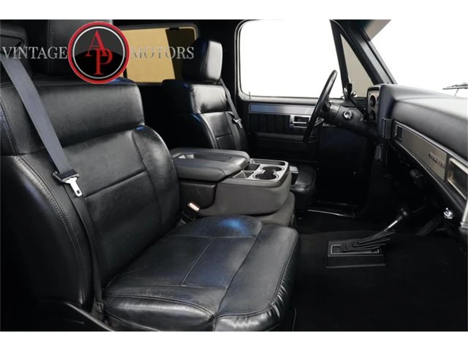 1991 GMC Jimmy 2nd Gen - Image 5 of 31