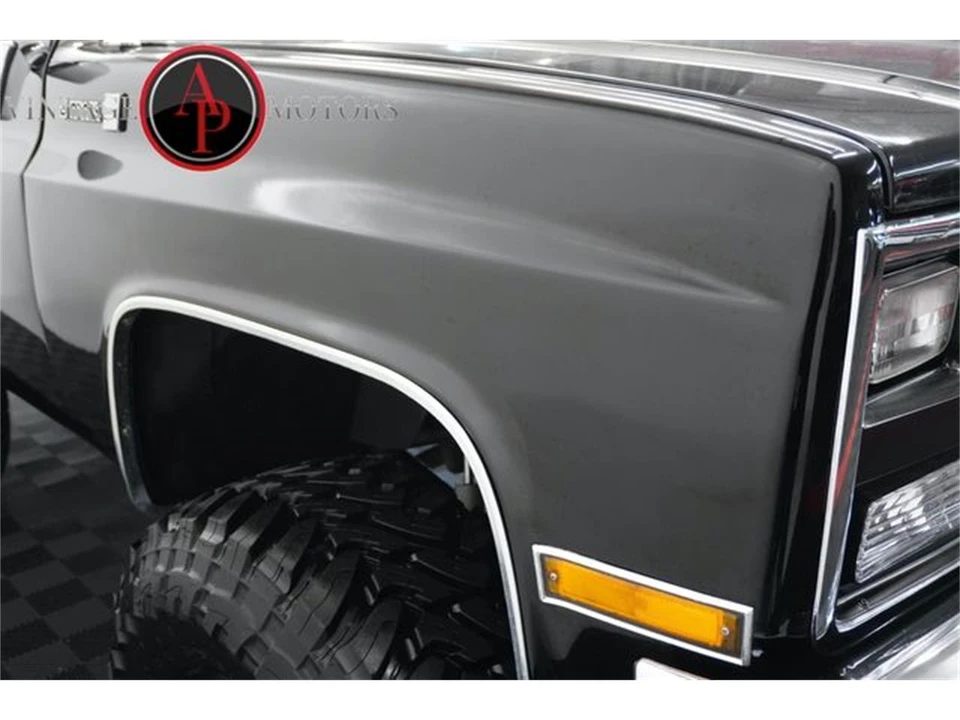 1991 GMC Jimmy 2nd Gen - Image 18 of 31