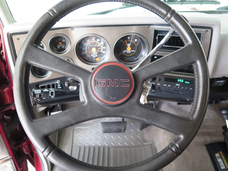 1991 GMC Jimmy 2nd Gen - Image 6 of 12