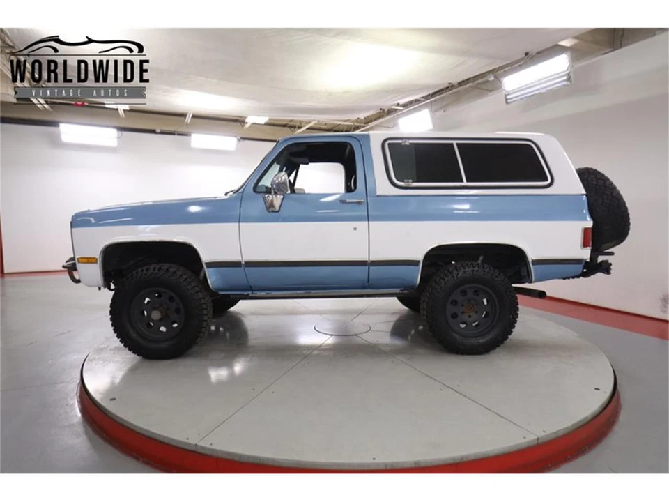 1991 GMC Jimmy 2nd Gen - Image 3 of 31