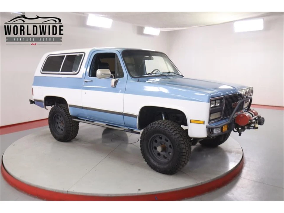 1991 GMC Jimmy 2nd Gen - Image 2 of 31