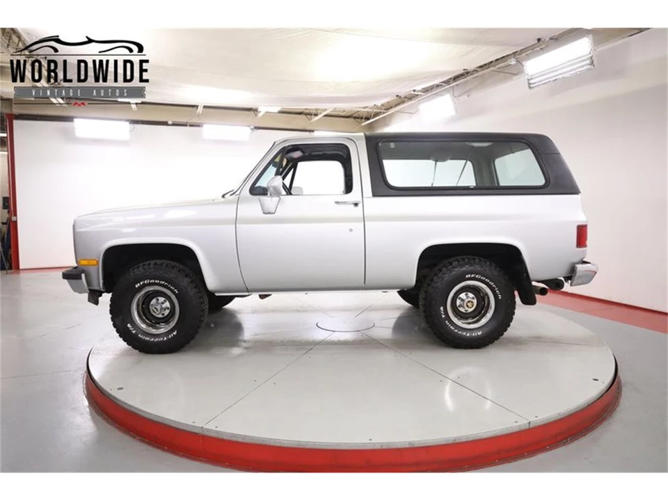 1991 GMC Jimmy 2nd Gen - Image 3 of 31