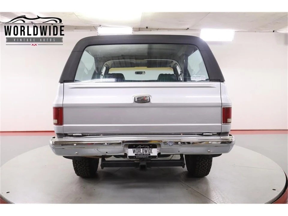 1991 GMC Jimmy 2nd Gen - Image 17 of 31