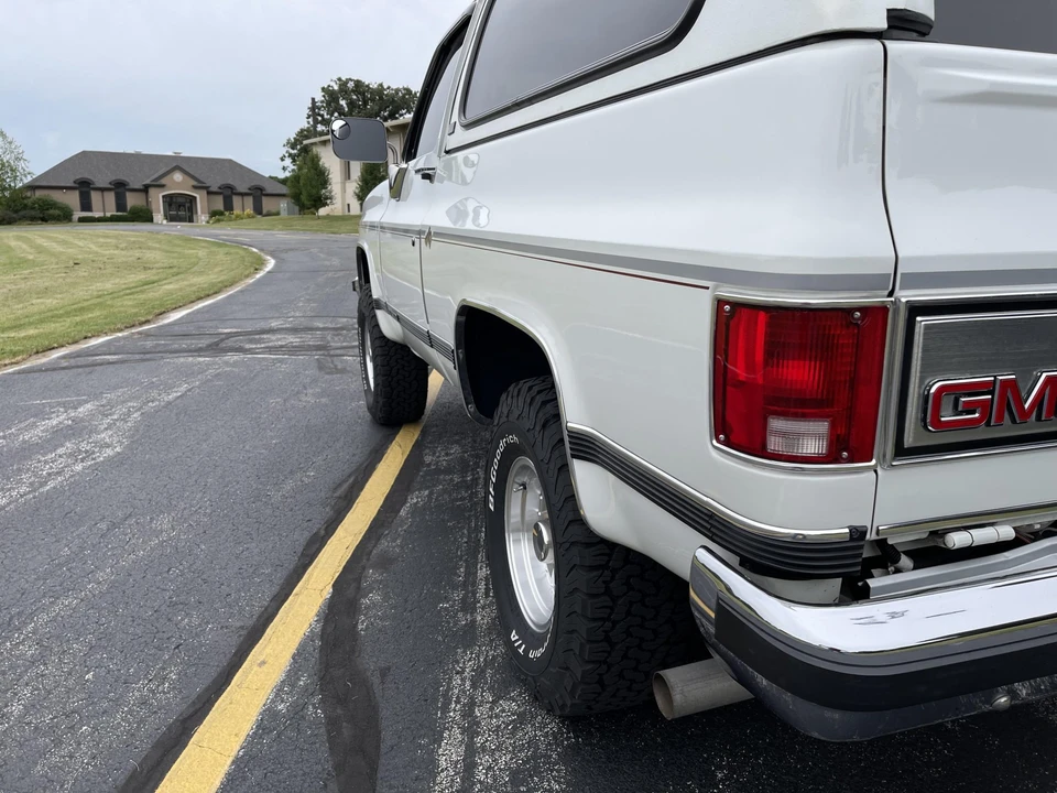 1991 GMC Jimmy 2nd Gen - Image 16 of 31