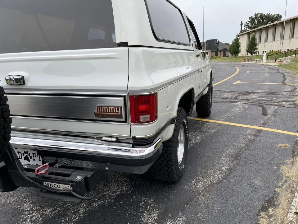 1991 GMC Jimmy 2nd Gen - Image 17 of 31