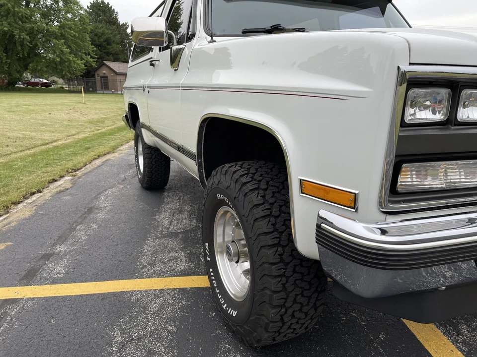 1991 GMC Jimmy 2nd Gen - Image 15 of 31