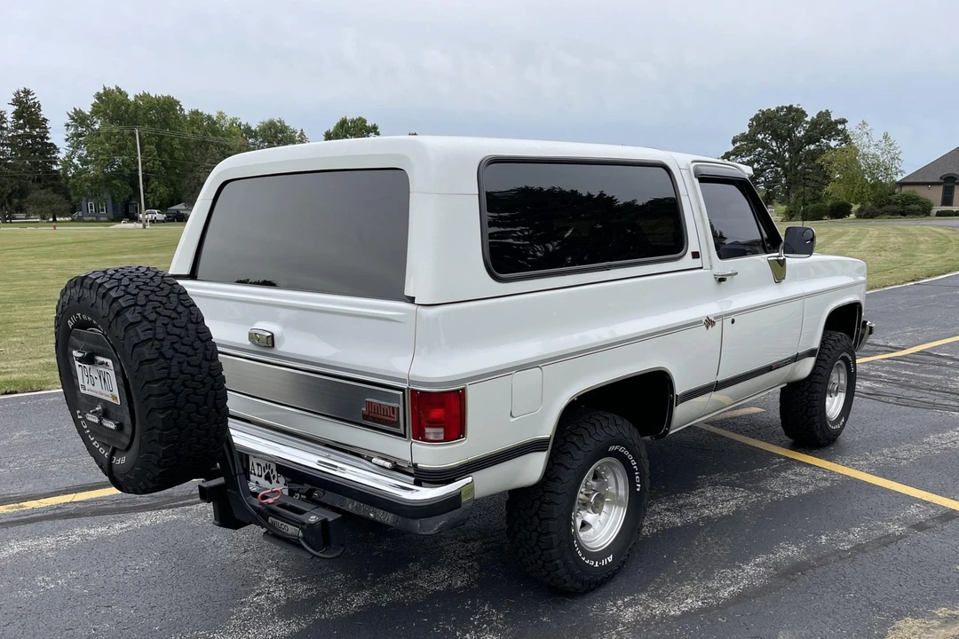 1991 GMC Jimmy 2nd Gen - Image 8 of 31