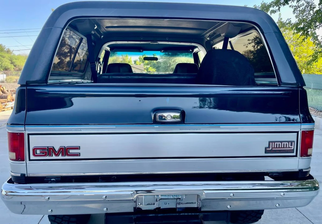 1991 GMC Jimmy 2nd Gen - Image 16 of 24