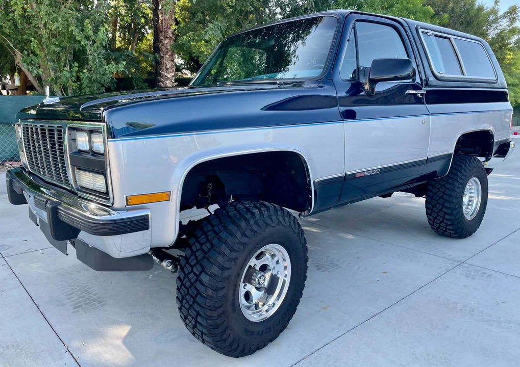 1991 GMC Jimmy 2nd Gen - Image 16 of 24