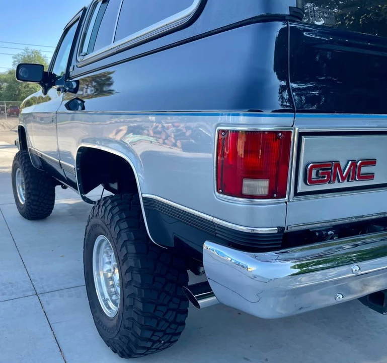 1991 GMC Jimmy 2nd Gen - Image 12 of 24