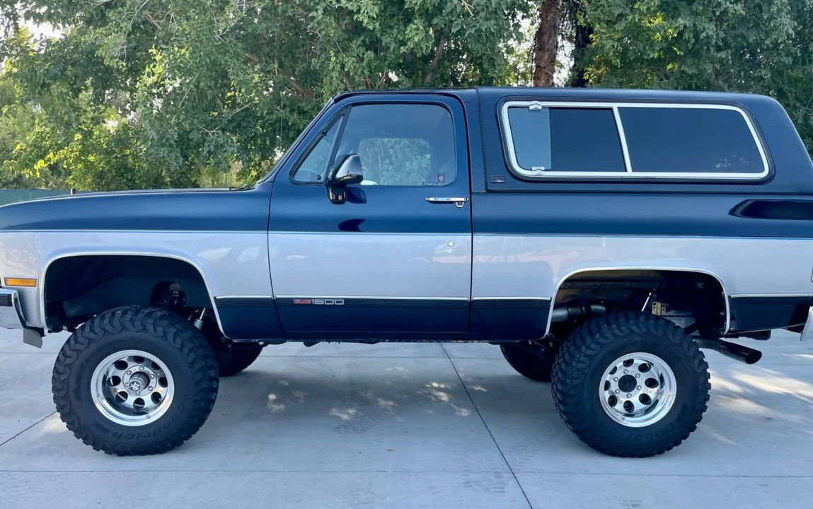 1991 GMC Jimmy 2nd Gen - Image 15 of 24