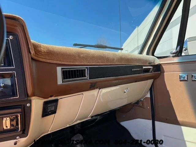 1991 GMC Jimmy 2nd Gen - Image 30 of 31