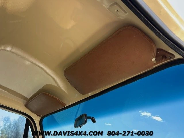 1991 GMC Jimmy 2nd Gen - Image 11 of 31