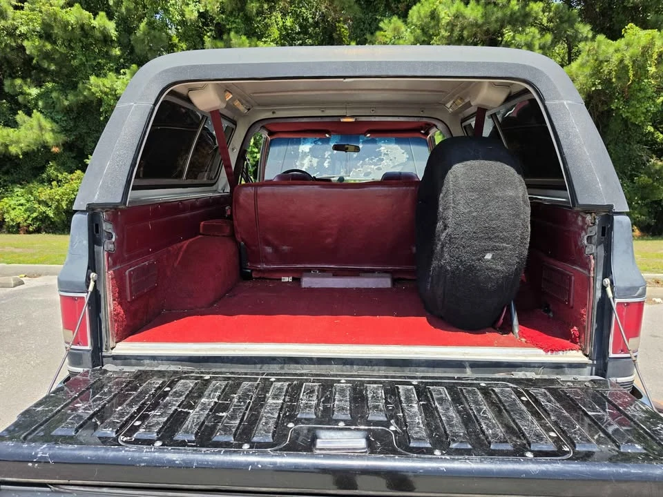 1991 GMC Jimmy 2nd Gen - Image 11 of 16