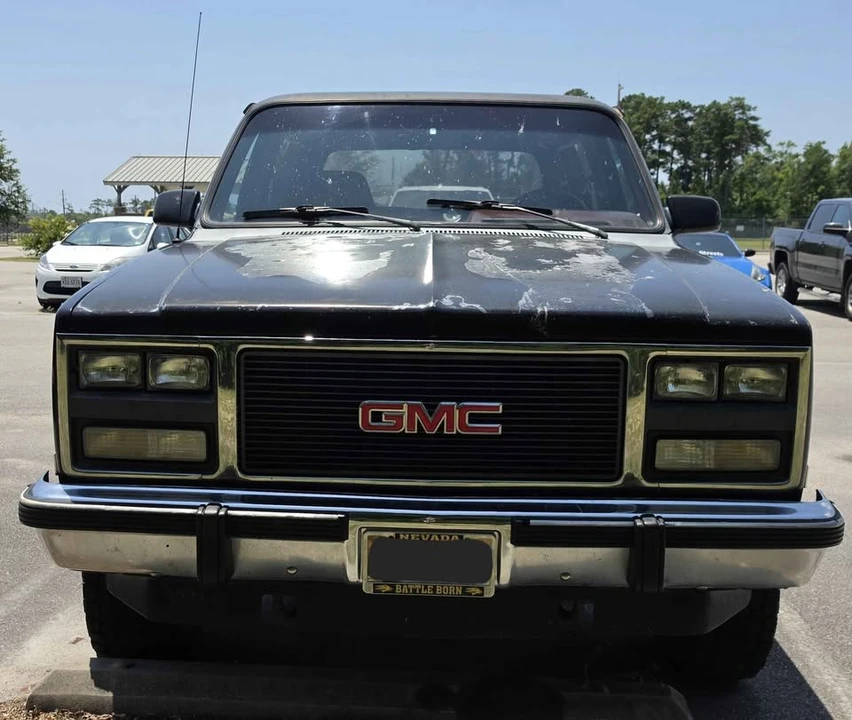 1991 GMC Jimmy 2nd Gen - Image 2 of 16