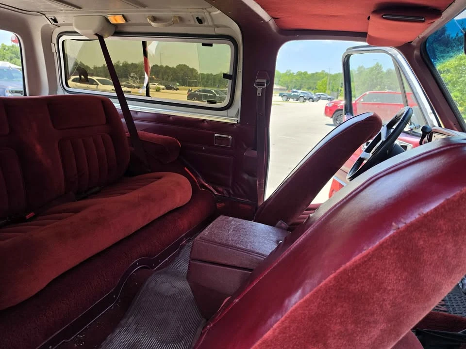 1991 GMC Jimmy 2nd Gen - Image 10 of 16