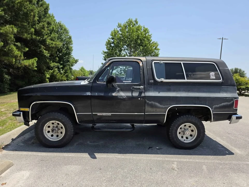 1991 GMC Jimmy 2nd Gen - Image 5 of 16