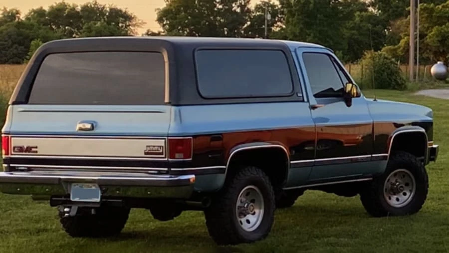 1991 GMC Jimmy 2nd Gen - Image 2 of 21