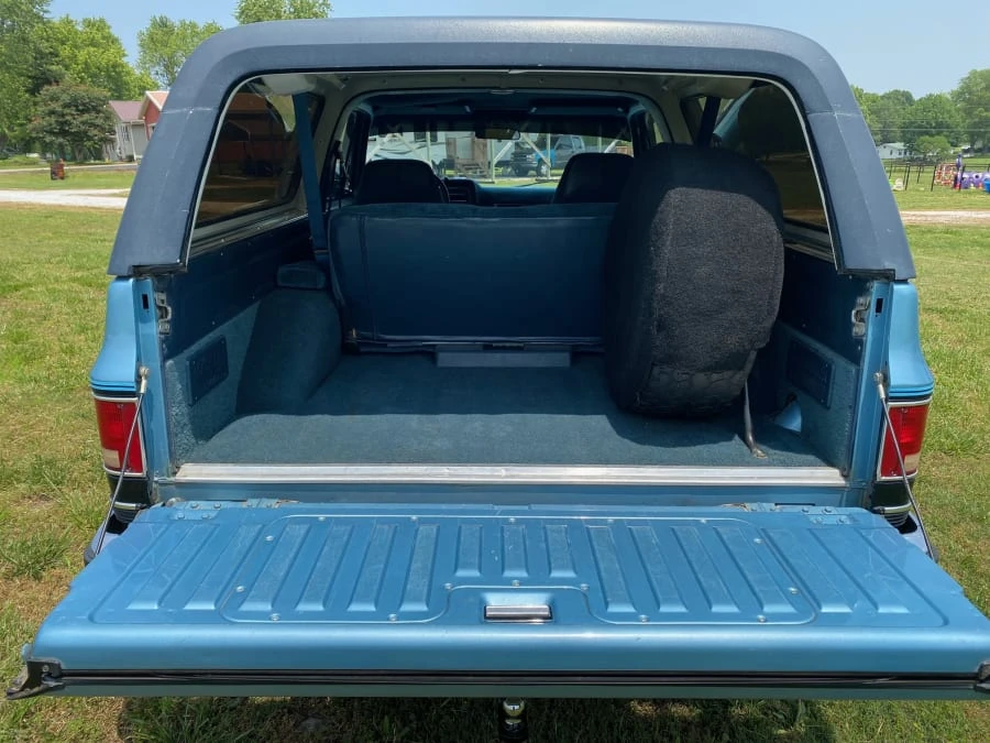 1991 GMC Jimmy 2nd Gen - Image 5 of 21