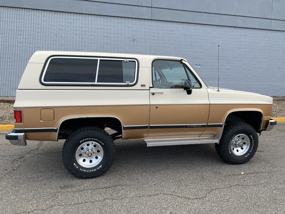 1991 GMC Jimmy 2nd Gen - Image 5 of 31