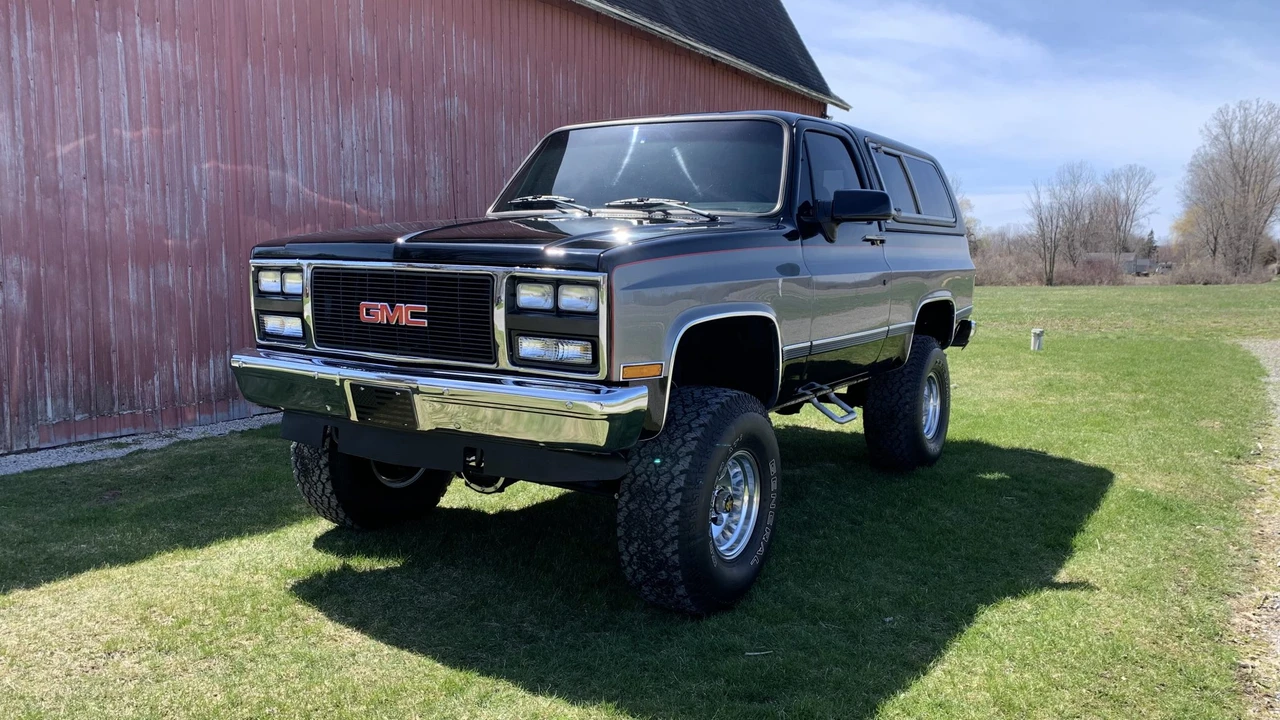 1991 GMC Jimmy 2nd Gen - Image 4 of 31
