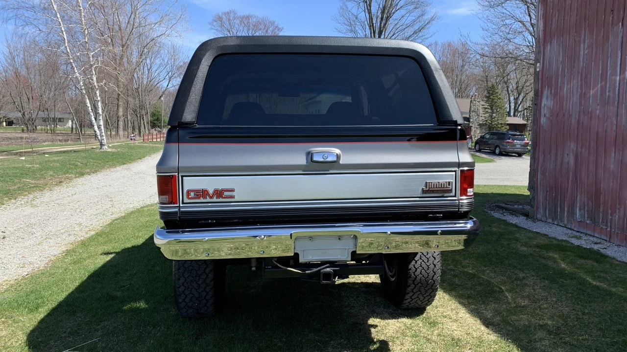 1991 GMC Jimmy 2nd Gen - Image 15 of 31