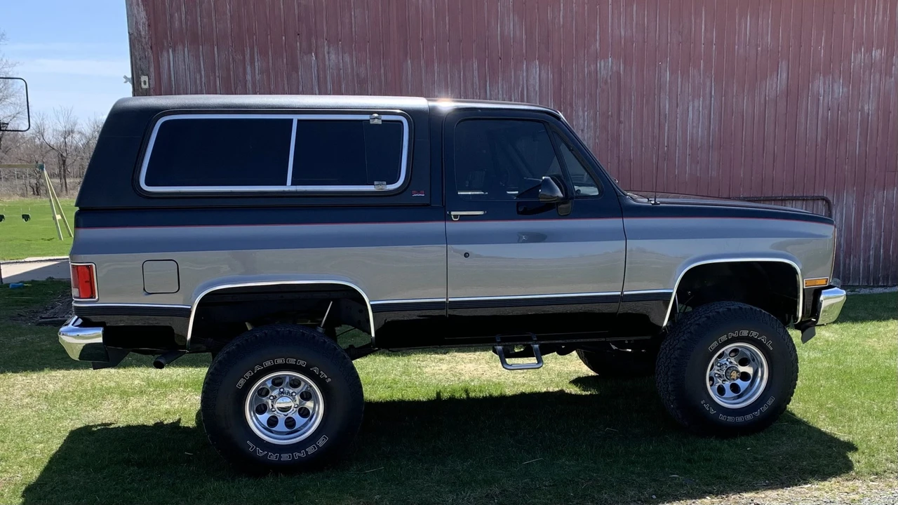 1991 GMC Jimmy 2nd Gen - Image 20 of 31