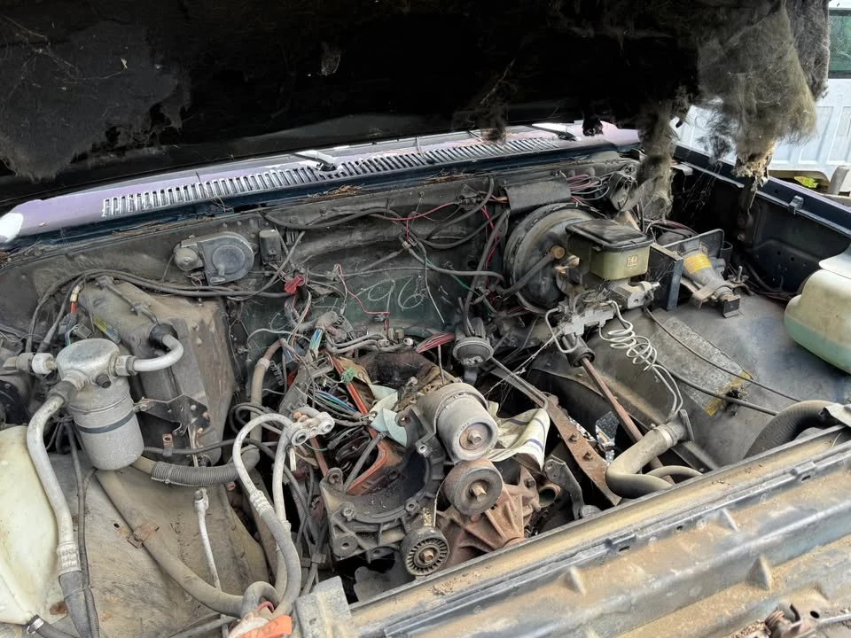 1991 GMC Jimmy 2nd Gen - Image 19 of 20