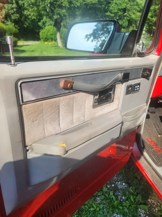 1991 GMC Jimmy 2nd Gen - Image 8 of 20