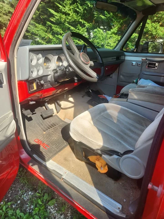 1991 GMC Jimmy 2nd Gen - Image 5 of 20