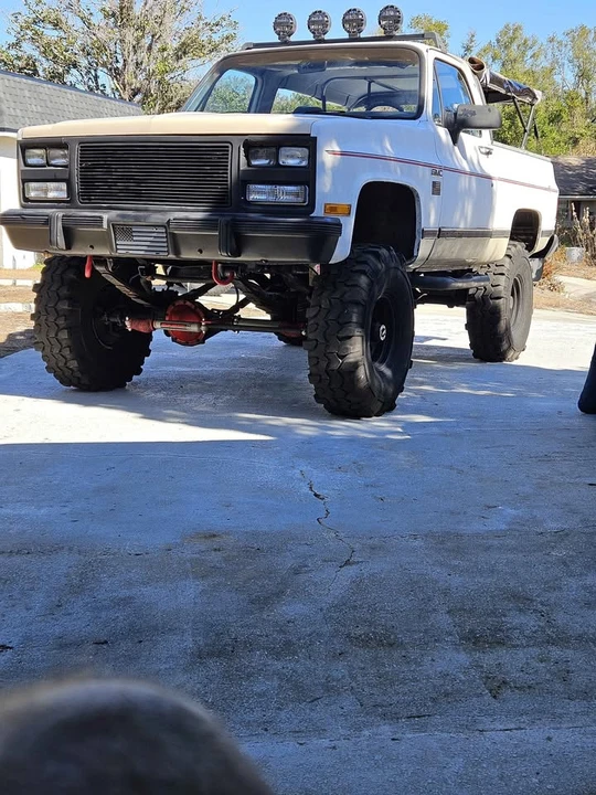 1991 GMC Jimmy 2nd Gen - Image 16 of 18