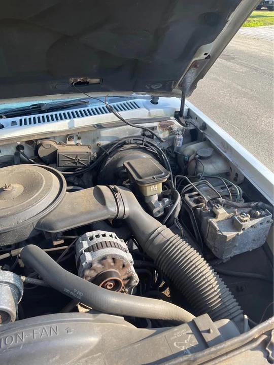 1991 GMC Jimmy 2nd Gen - Image 12 of 13