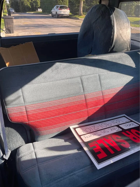 1991 GMC Jimmy 2nd Gen - Image 9 of 13