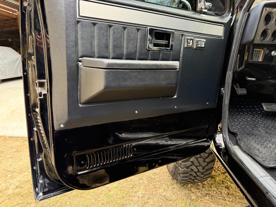 1991 GMC Jimmy 2nd Gen - Image 8 of 20
