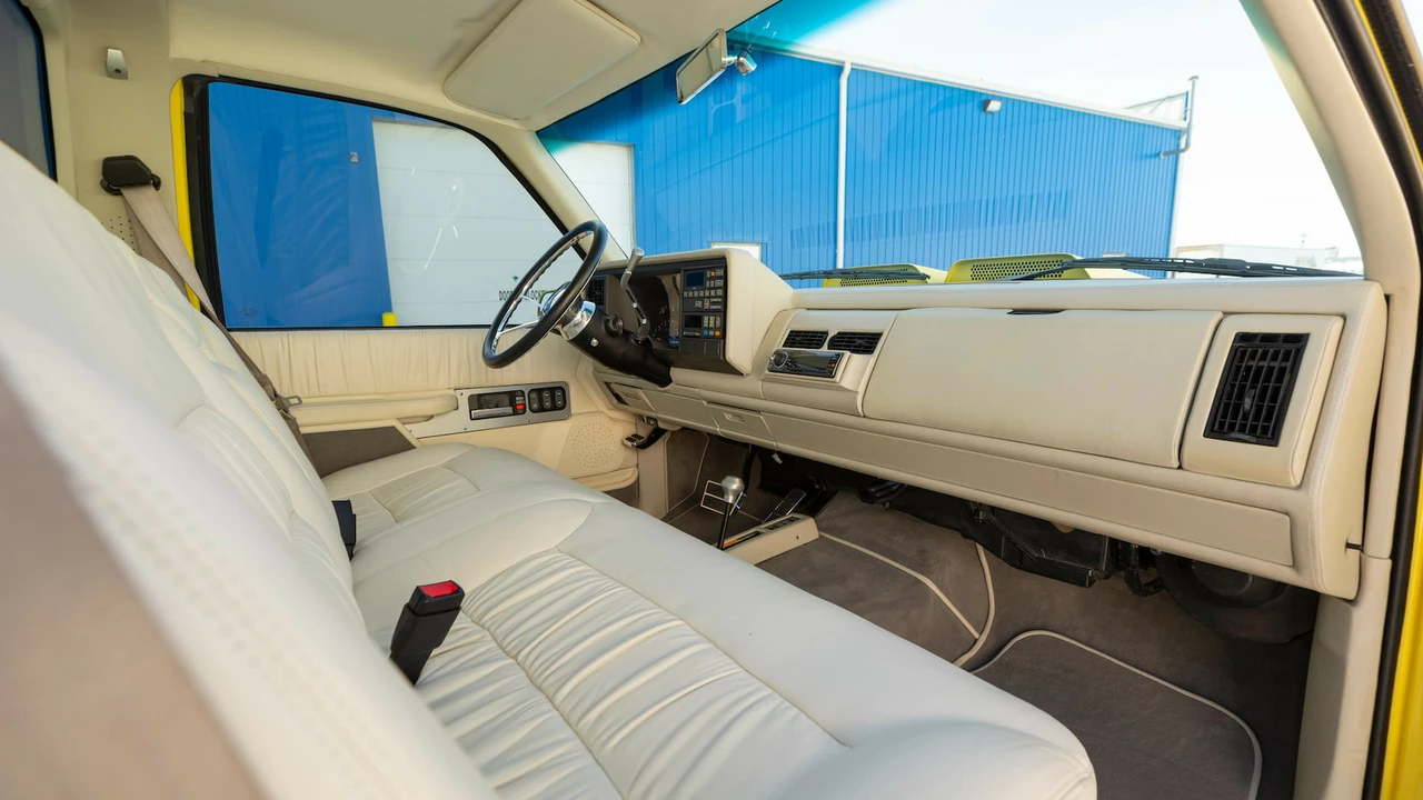 1991 GMC C/K 3rd Gen - Image 5 of 31