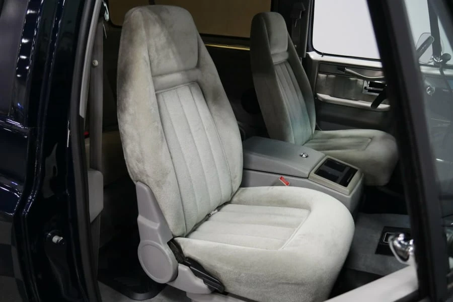 1991 GMC Jimmy 2nd Gen - Image 4 of 18