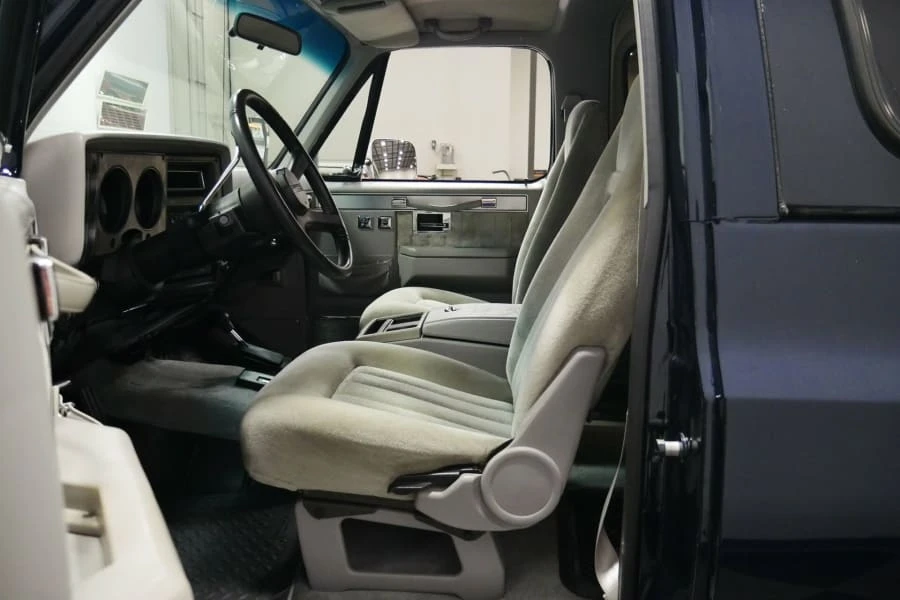 1991 GMC Jimmy 2nd Gen - Image 6 of 18