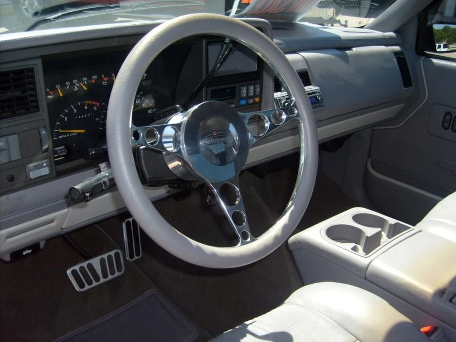 1991 GMC Sierra 1st Gen - Image 5 of 10