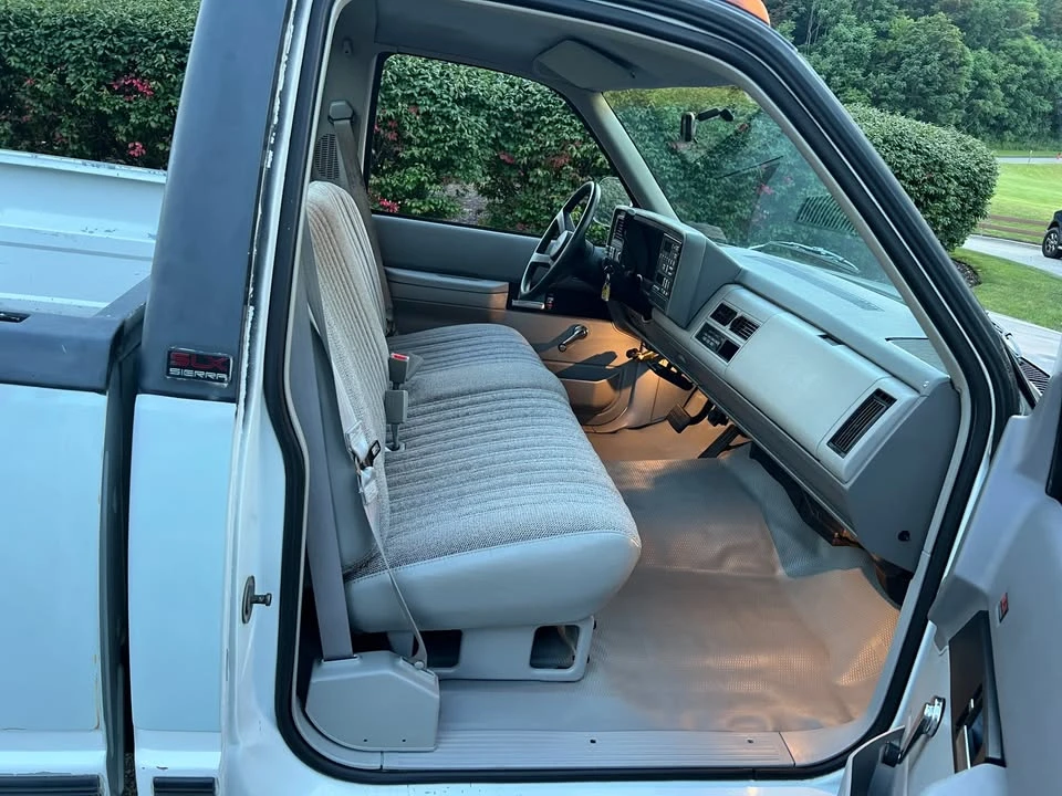 1991 GMC Sierra 1st Gen - Image 10 of 19