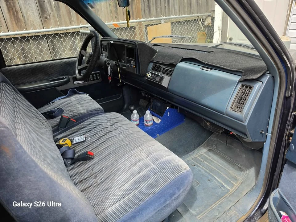 1991 GMC Sierra 1st Gen - Image 5 of 5