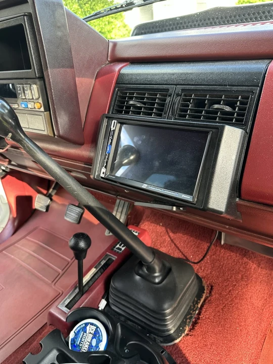 1991 GMC Sierra 1st Gen - Image 22 of 30