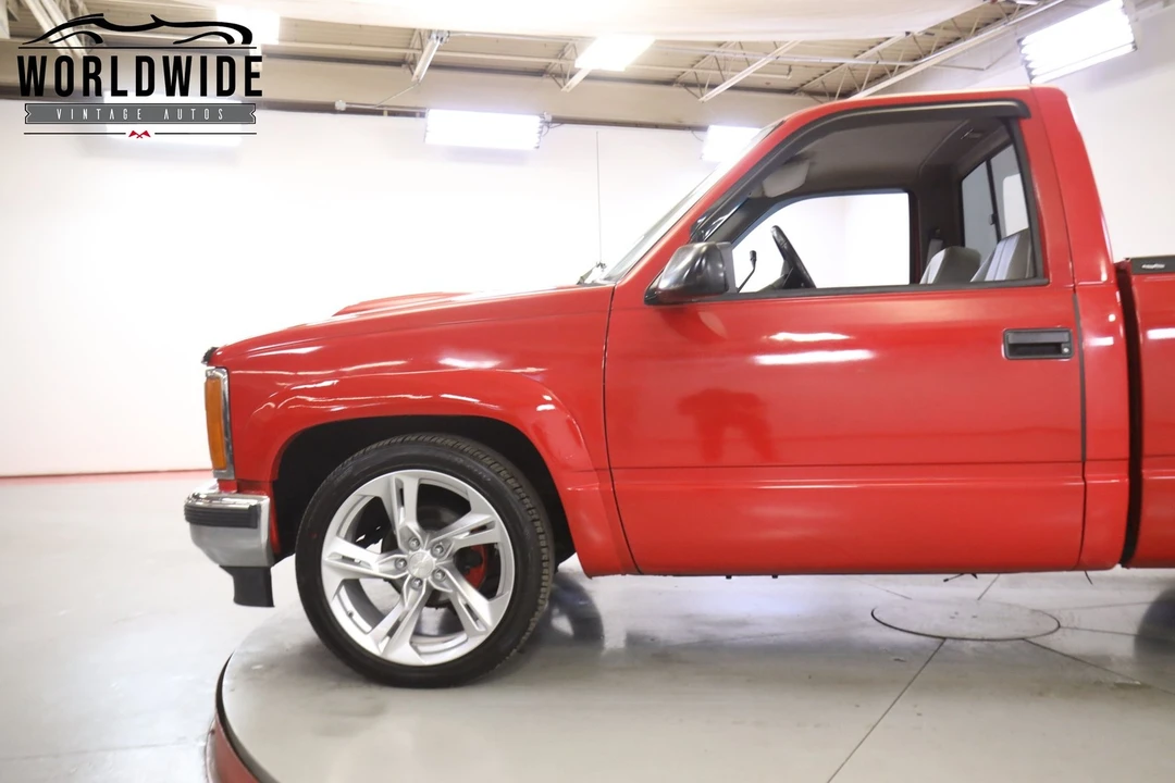 1991 GMC Sierra 1st Gen - Image 7 of 12