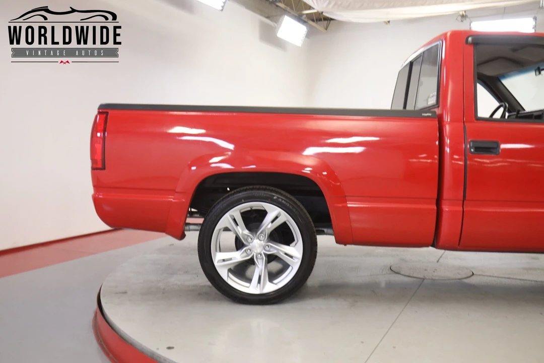 1991 GMC Sierra 1st Gen - Image 9 of 12