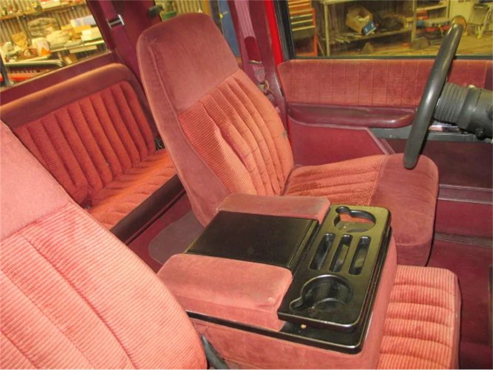1991 GMC Sierra 1st Gen - Image 18 of 30