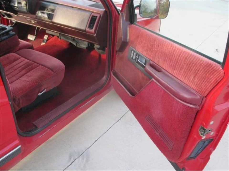 1991 GMC Sierra 1st Gen - Image 24 of 30